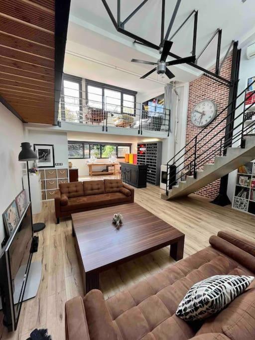 Rare ! Loft Atypique Centre-Ville Parking Jardin ランス エクステリア 写真